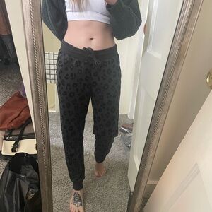 Bundle 3/$15 - Old Navy Charcoal Leopard Print Joggers